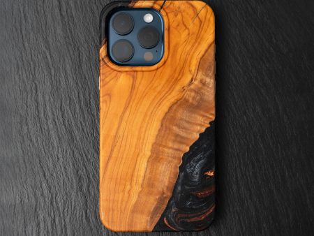 Carved Founders Edition Live Edge Case - iPhone 15 Pro Max (Eterna, 022) on Sale