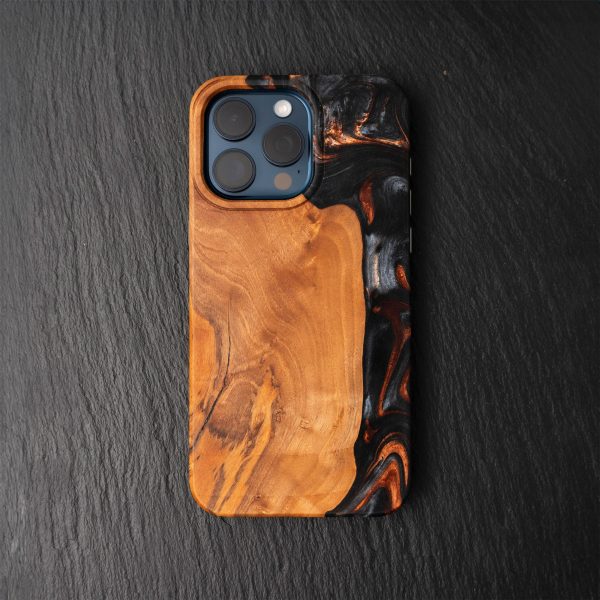 Carved Founders Edition Live Edge Case - iPhone 15 Pro Max (Vigor, 017) Online