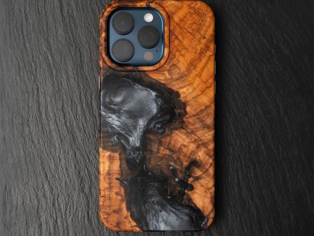 Carved Founders Edition Live Edge Case - iPhone 15 Pro Max (Luna, 024) Online